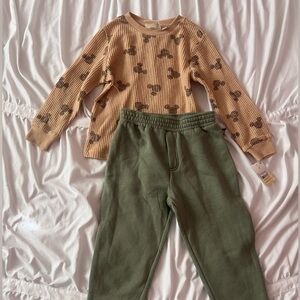 Disney Tan and Green Kids Matching Unisex Set
